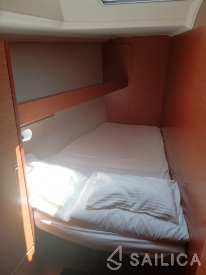 Dufour 460 GL - Yacht Charter Sailica