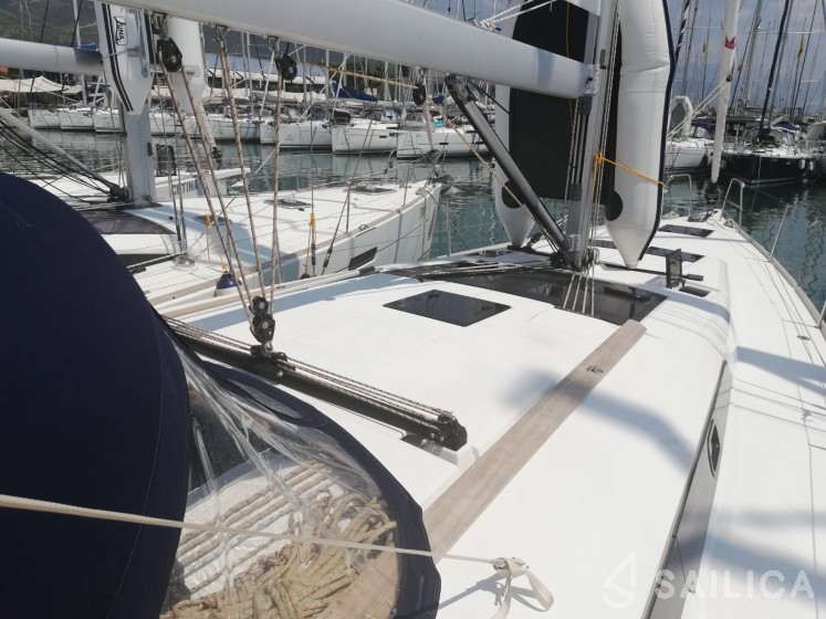 Dufour 460 GL - Yacht Charter Sailica