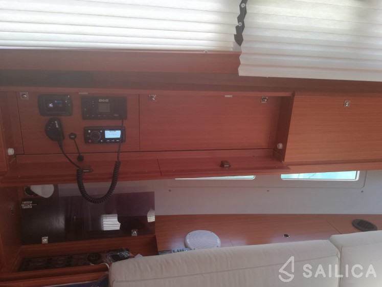 Dufour 460 GL - Yacht Charter Sailica