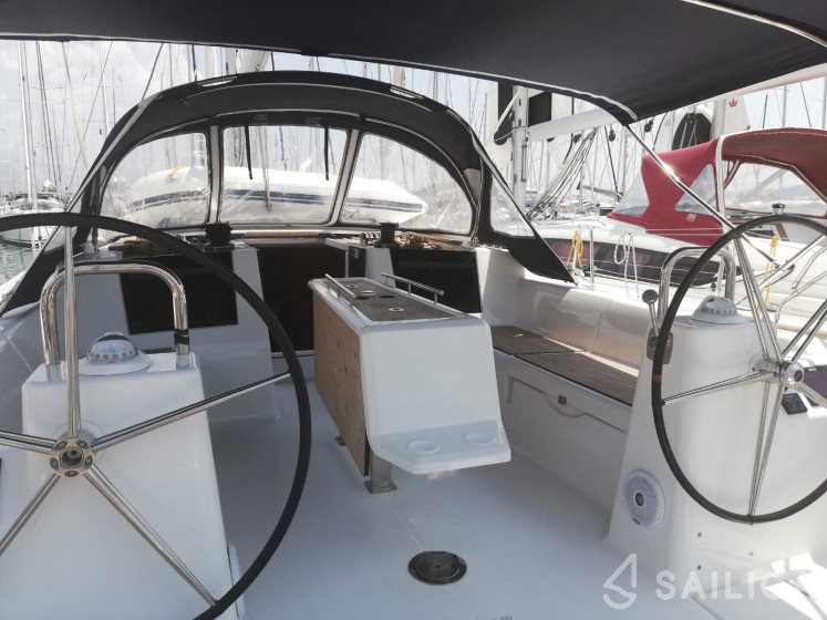 Dufour 460 GL - Yacht Charter Sailica