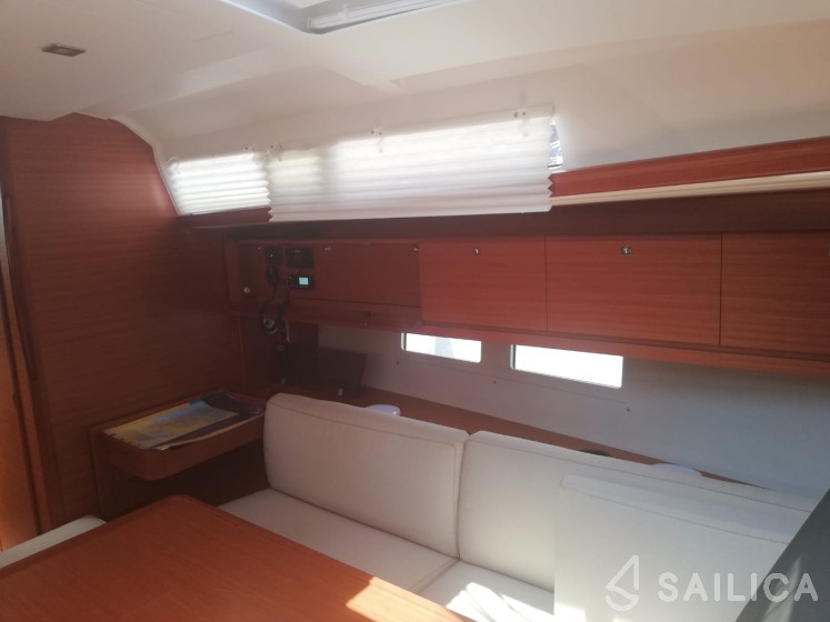 Dufour 460 GL - Yacht Charter Sailica