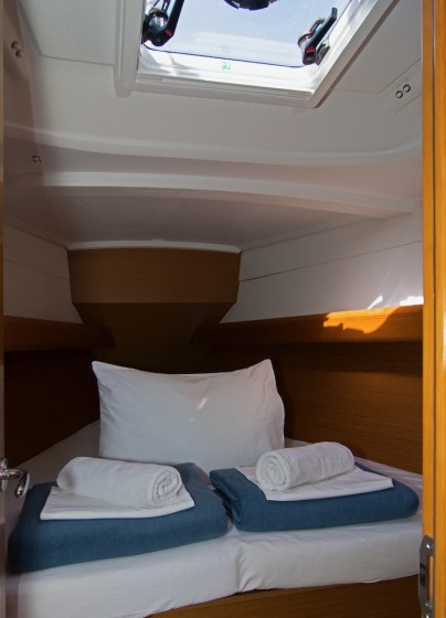 Sun Odyssey 389 - Yacht Charter Sailica