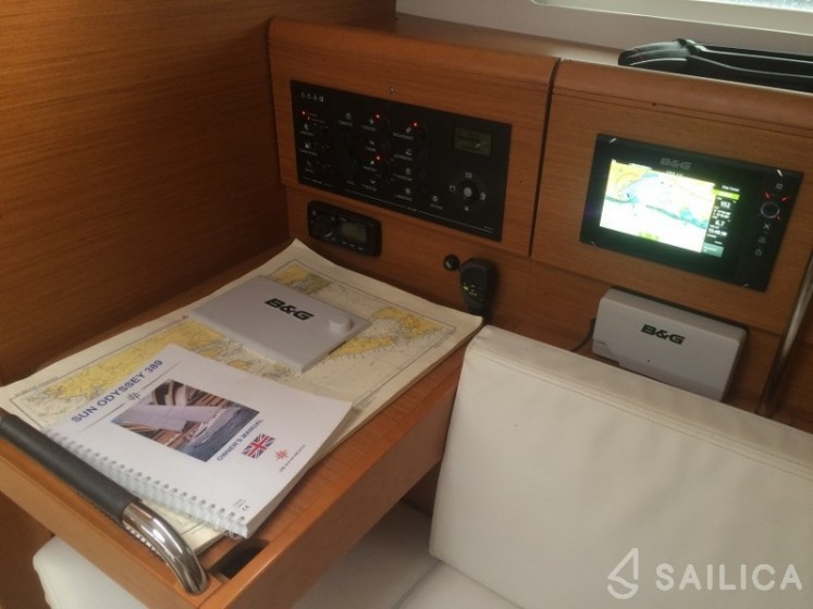 Sun Odyssey 389 - Yacht Charter Sailica