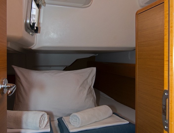 Sun Odyssey 389 - Yacht Charter Sailica