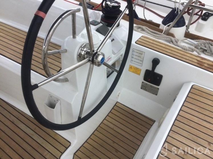 Sun Odyssey 389 - Yacht Charter Sailica