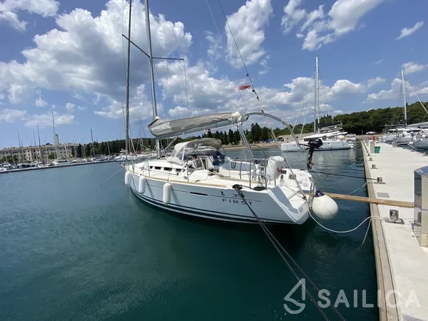 First 35 - Yacht Charter Sailica