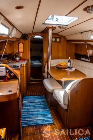 Sun Odyssey 33 - Yacht Charter Sailica