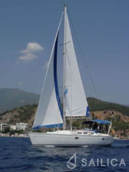 Sun Odyssey 33 - Yacht Charter Sailica