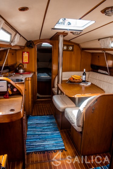 Sun Odyssey 33 - Yacht Charter Sailica