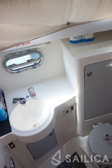 Sun Odyssey 33 - Yacht Charter Sailica