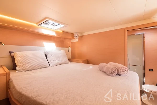 Lagoon 52 - Yacht Charter Sailica
