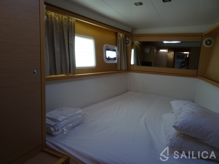 Lagoon 450 - Yacht Charter Sailica