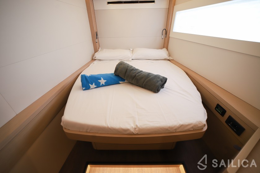 Lagoon 46  - Yacht Charter Sailica