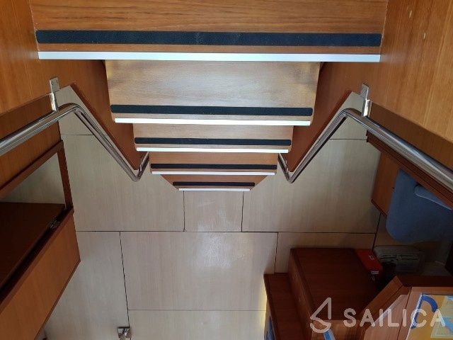 More 55 - Yacht Charter Sailica
