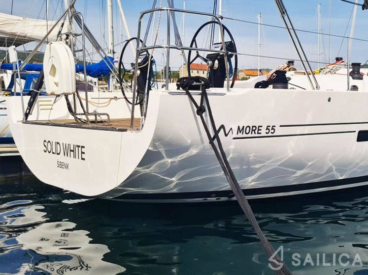 More 55 - Yacht Charter Sailica