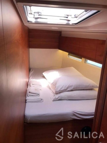 More 55 - Yacht Charter Sailica