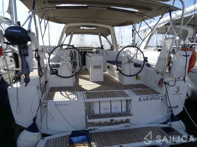 Oceanis 38 - Yacht Charter Sailica