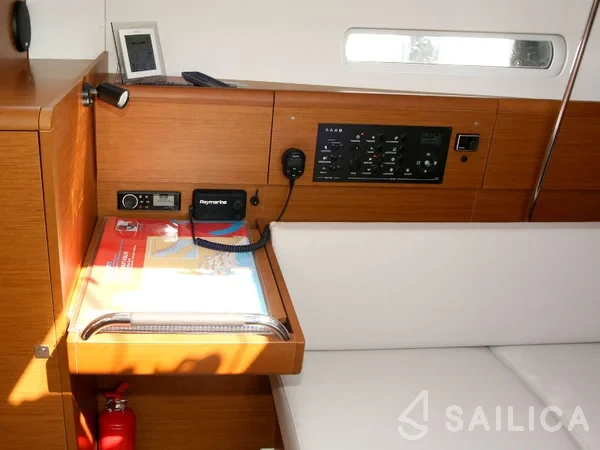 Sun Odyssey 389 - Yacht Charter Sailica