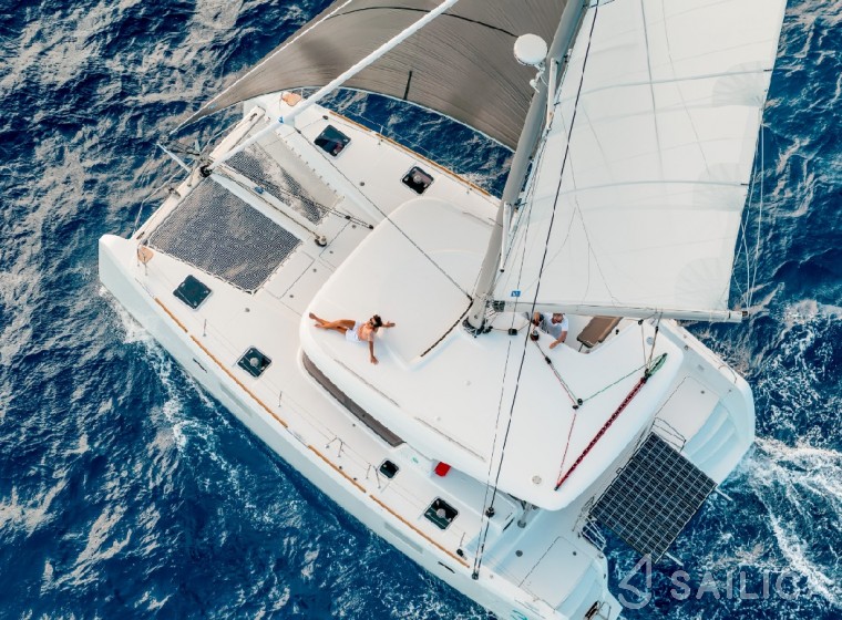 Lagoon 39 - Yacht Charter Sailica