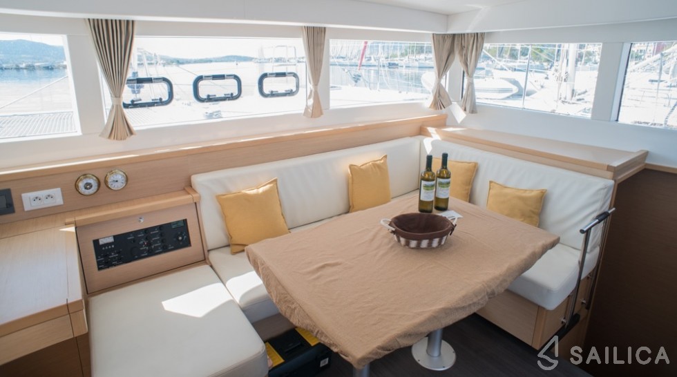 Lagoon 39 - Yacht Charter Sailica