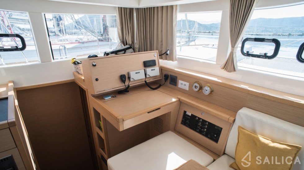 Lagoon 39 - Yacht Charter Sailica