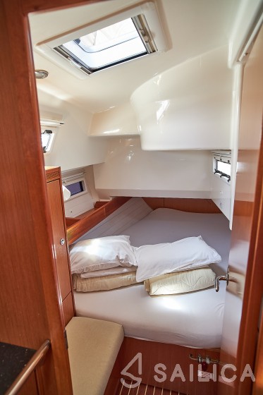 Bavaria 36 Cruiser - Yacht Charter Sailica