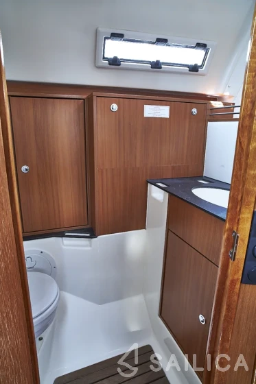 Bavaria 36 Cruiser - Yacht Charter Sailica