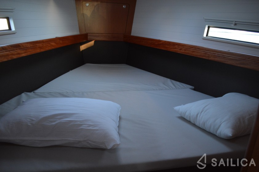 Bavaria 41 Cruiser - Yacht Charter Sailica