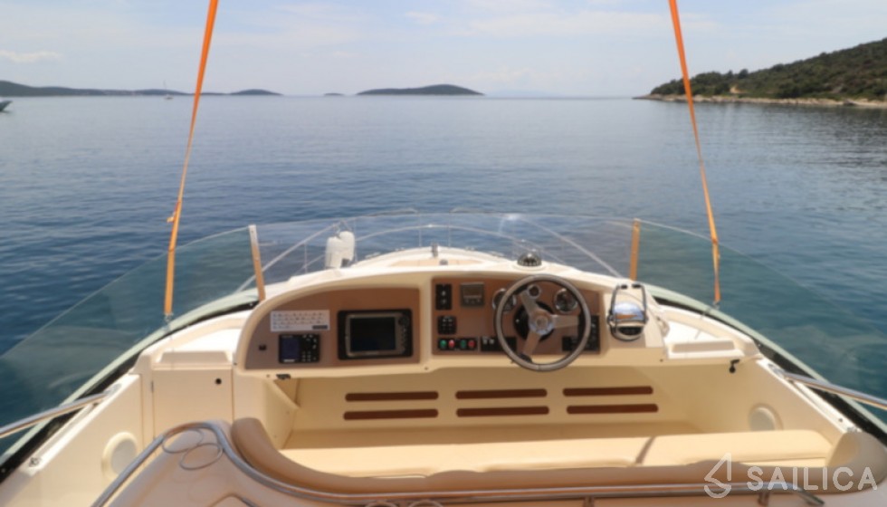 Prestige 46 Fly - Yacht Charter Sailica