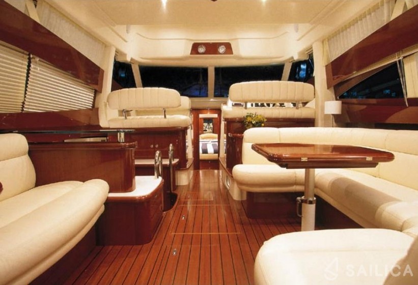 Prestige 46 Fly - Yacht Charter Sailica