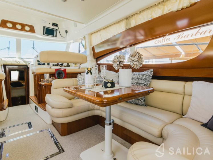 Prestige 46 Fly - Yacht Charter Sailica