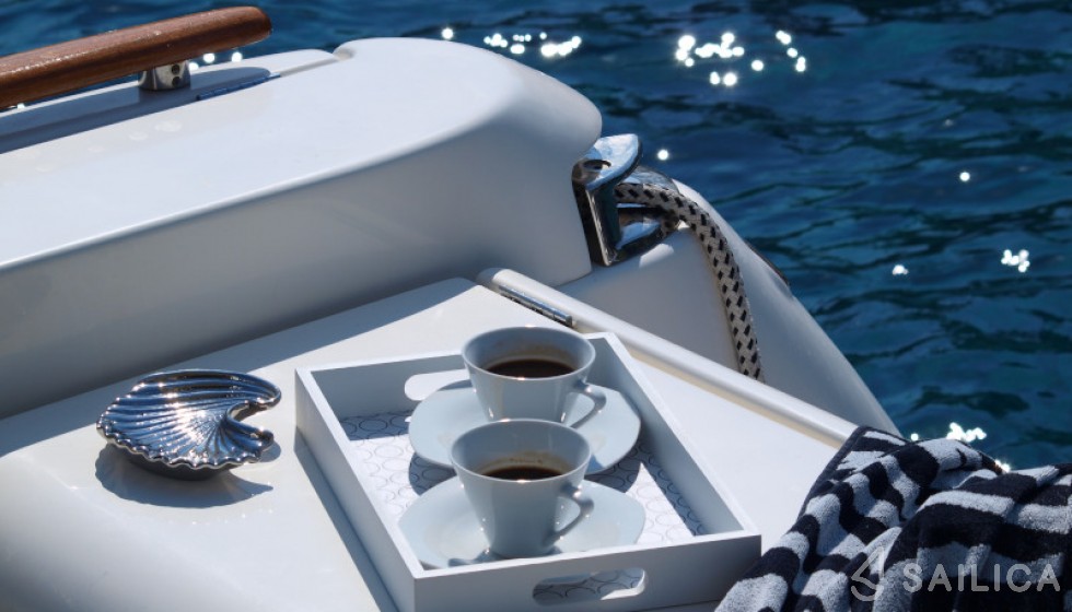 Prestige 46 Fly - Yacht Charter Sailica