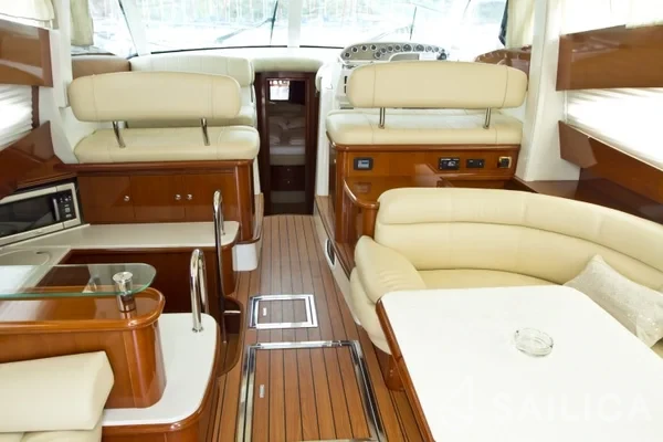 Prestige 46 Fly - Yacht Charter Sailica