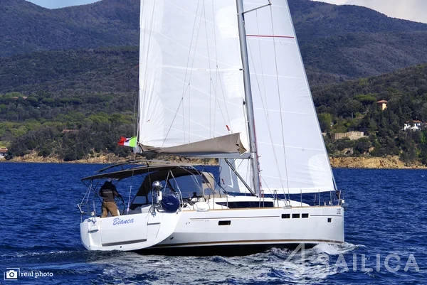 Sun Odyssey 519 - Yacht Charter Sailica