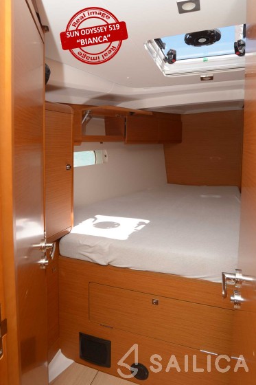 Sun Odyssey 519 - Yacht Charter Sailica