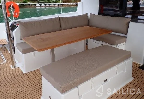 Saona 47 - Yacht Charter Sailica