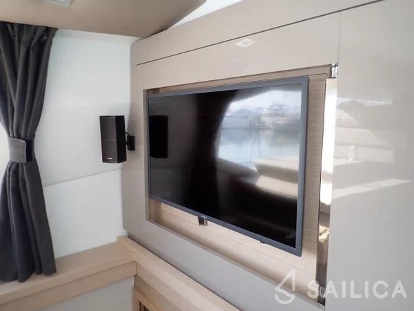 Saona 47 - Yacht Charter Sailica
