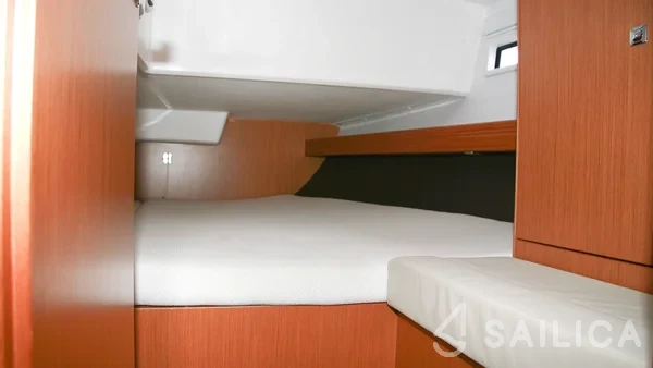 Bavaria 41 Cruiser - Yacht Charter Sailica