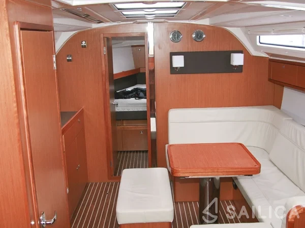 Bavaria 41 Cruiser - Yacht Charter Sailica
