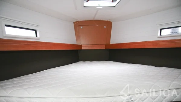 Bavaria 41 Cruiser - Yacht Charter Sailica