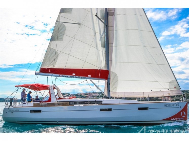 Oceanis 45 - Yacht Charter Sailica