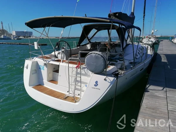Oceanis 46 - Yacht Charter Sailica