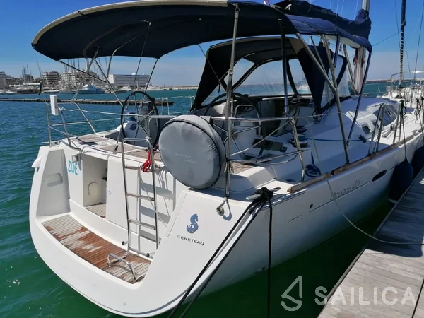 Oceanis 46 - Yacht Charter Sailica