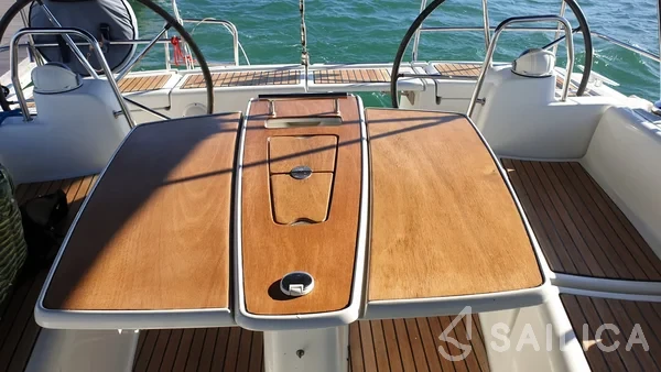 Oceanis 46 - Yacht Charter Sailica