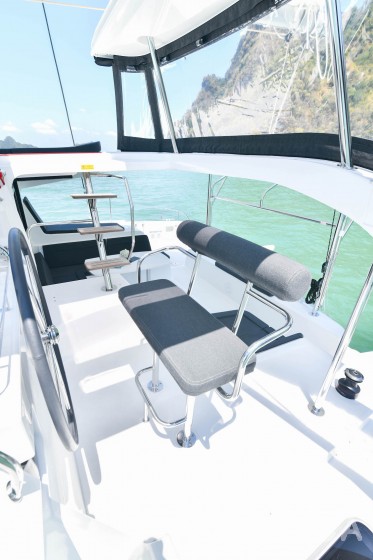 Lagoon 42 - Yacht Charter Sailica
