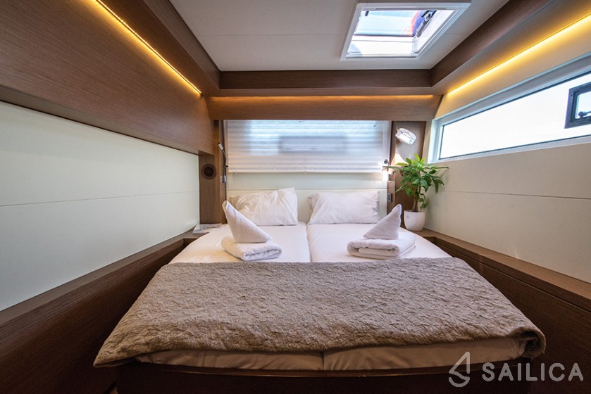 Lagoon 50 - Yacht Charter Sailica