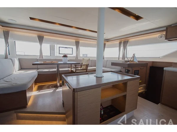 Lagoon 50 - Yacht Charter Sailica
