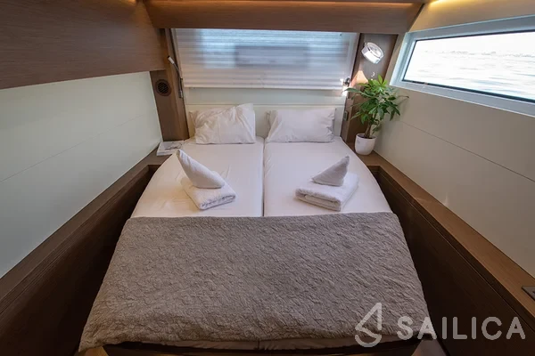 Lagoon 50 - Yacht Charter Sailica