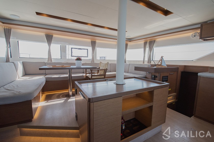 Lagoon 50 - Yacht Charter Sailica