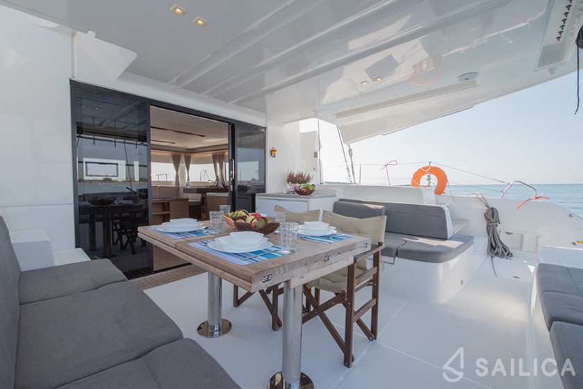 Lagoon 50 - Yacht Charter Sailica